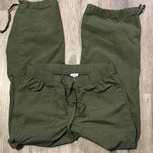 Aerie Forest Green Relaxed Pants size Medium